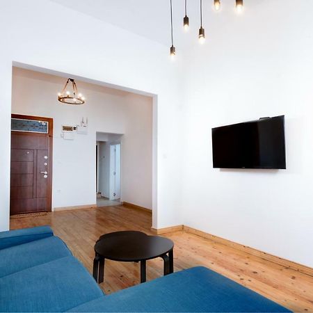 The White Apartment - Bogoridi Main Street Burgas Luaran gambar