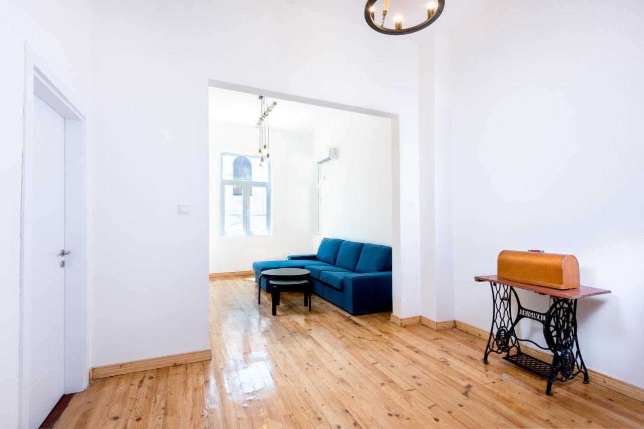 The White Apartment - Bogoridi Main Street Burgas Luaran gambar