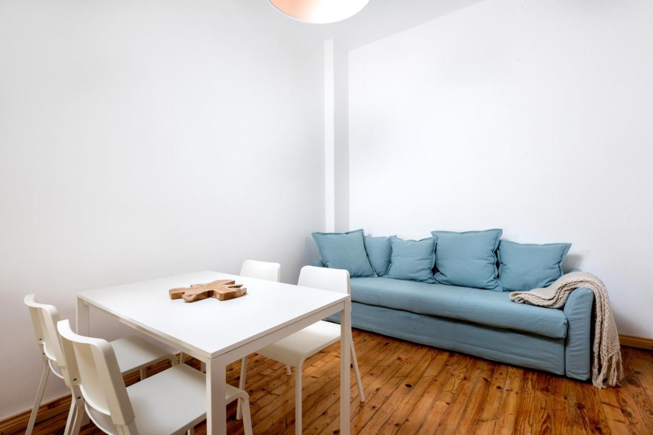 The White Apartment - Bogoridi Main Street Burgas Luaran gambar